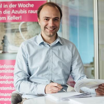 Contract-Pilot/Fachreferent/Jurist f&uuml;r Vertragsgestaltung (m/w/d) in Teilzeit (30-60%)